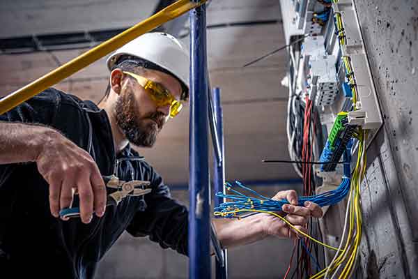 Commercial Electrical Contractor Services